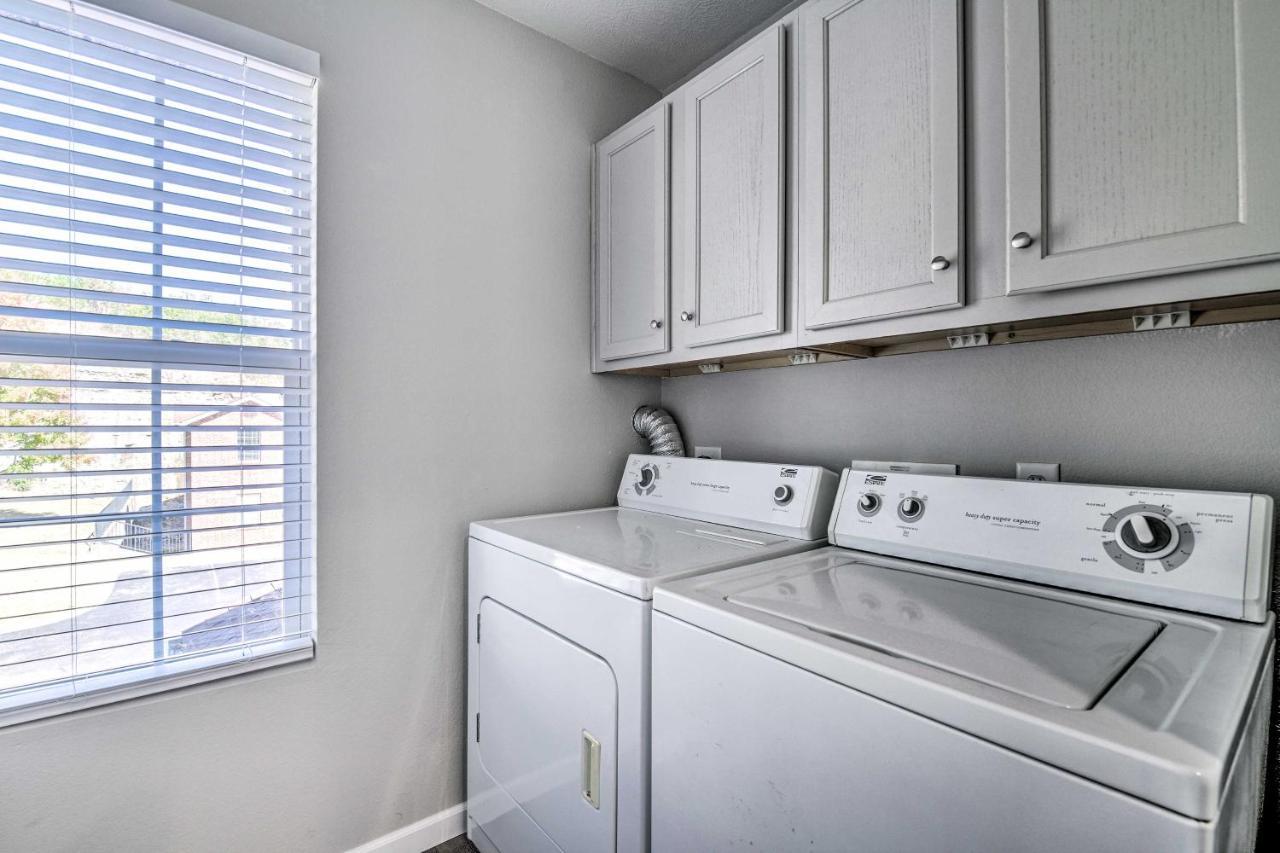 Pet-Friendly Branson Condo With Shared Pool! Exterior photo